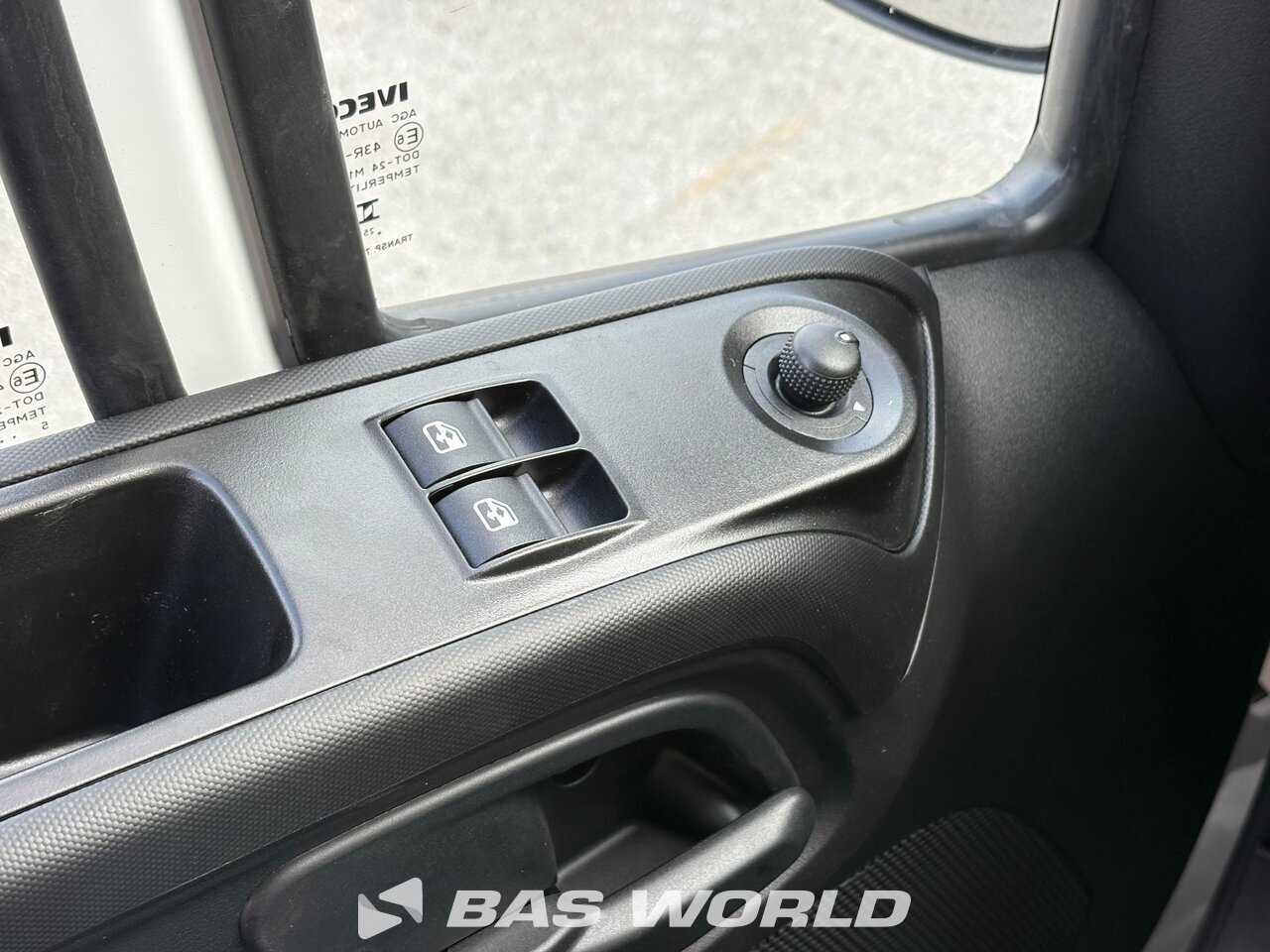 Other : Iveco Daily 35S18 Затворен ван