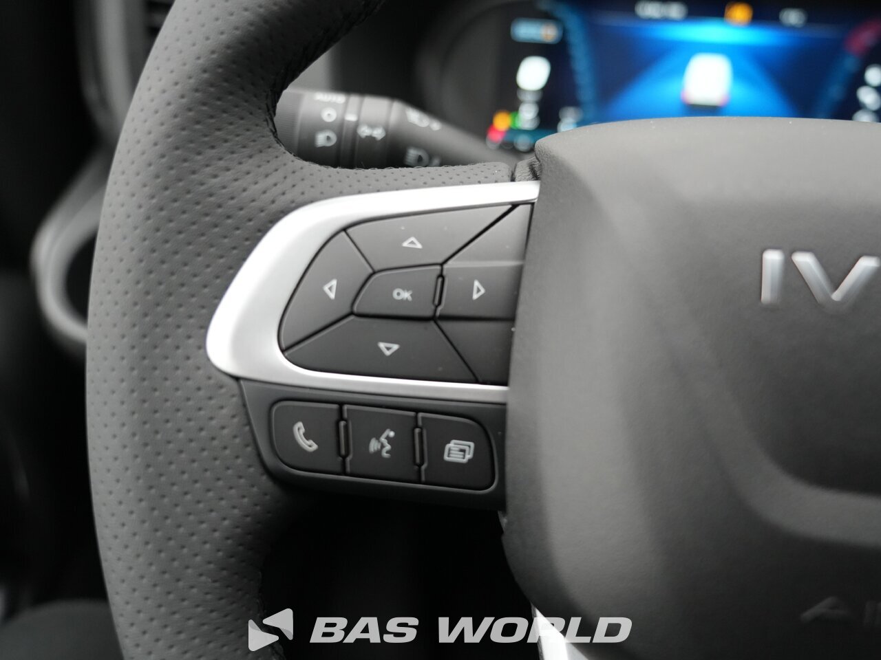Other : Iveco Daily 35S18 شاحنة خفيفة بصندوق مغلق