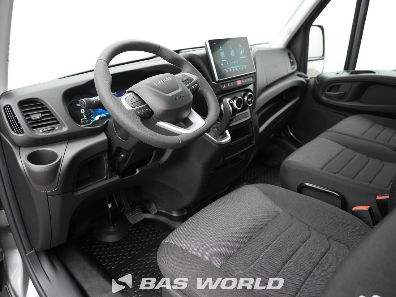 Other : Iveco Daily 35S18 شاحنة خفيفة بصندوق مغلق