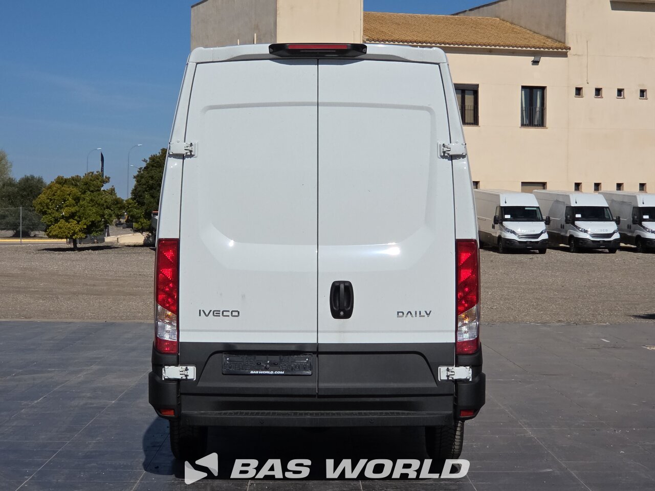 Other : Iveco Daily 35S18 Duba închisă
