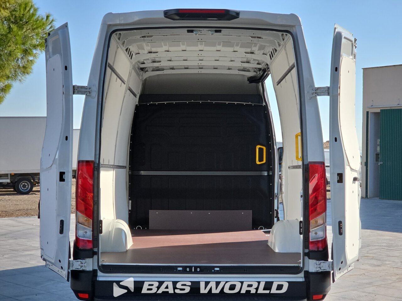 Other : Iveco Daily 35S18 Затворен ван