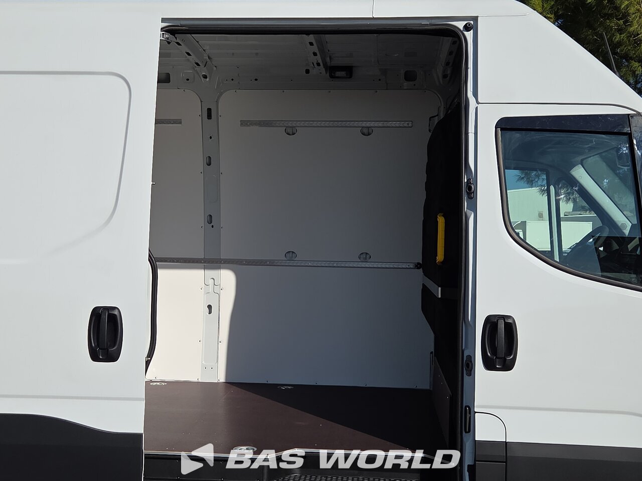 Other : Iveco Daily 35S18 Затворен ван