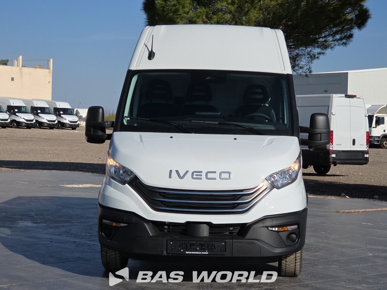 Other : Iveco Daily 35S18 Затворен ван