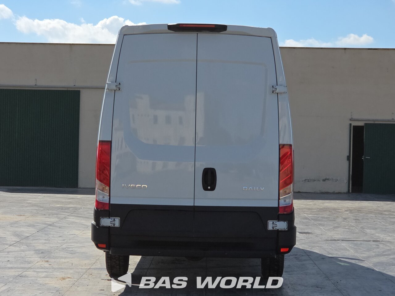 Other : Iveco Daily 35S18 Duba închisă