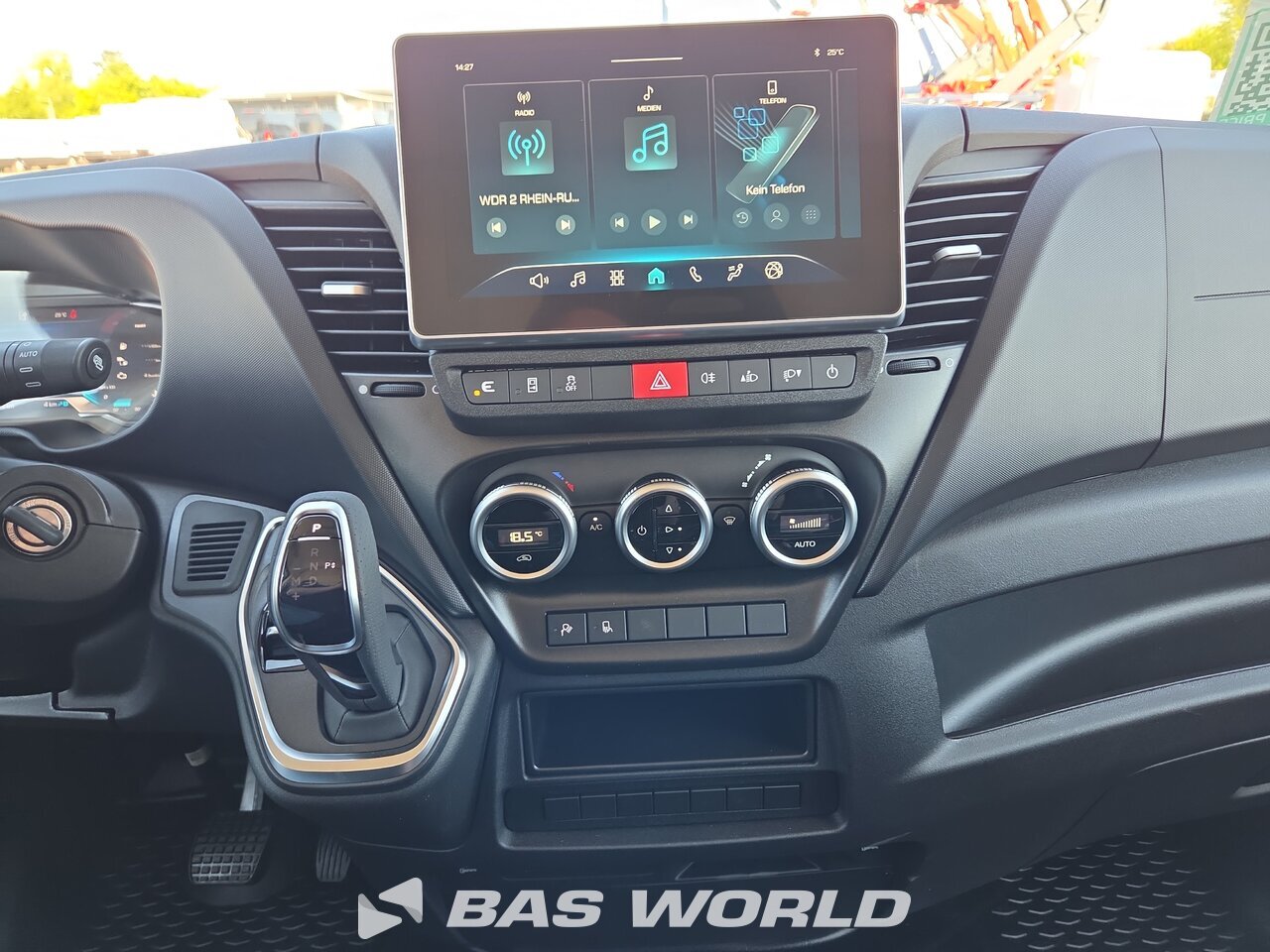 Other : Iveco Daily 35S18 شاحنة خفيفة بصندوق مغلق