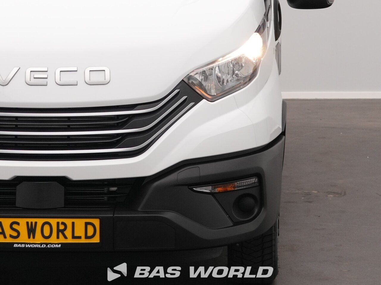 Other : Iveco Daily 35S18 Furgonetka