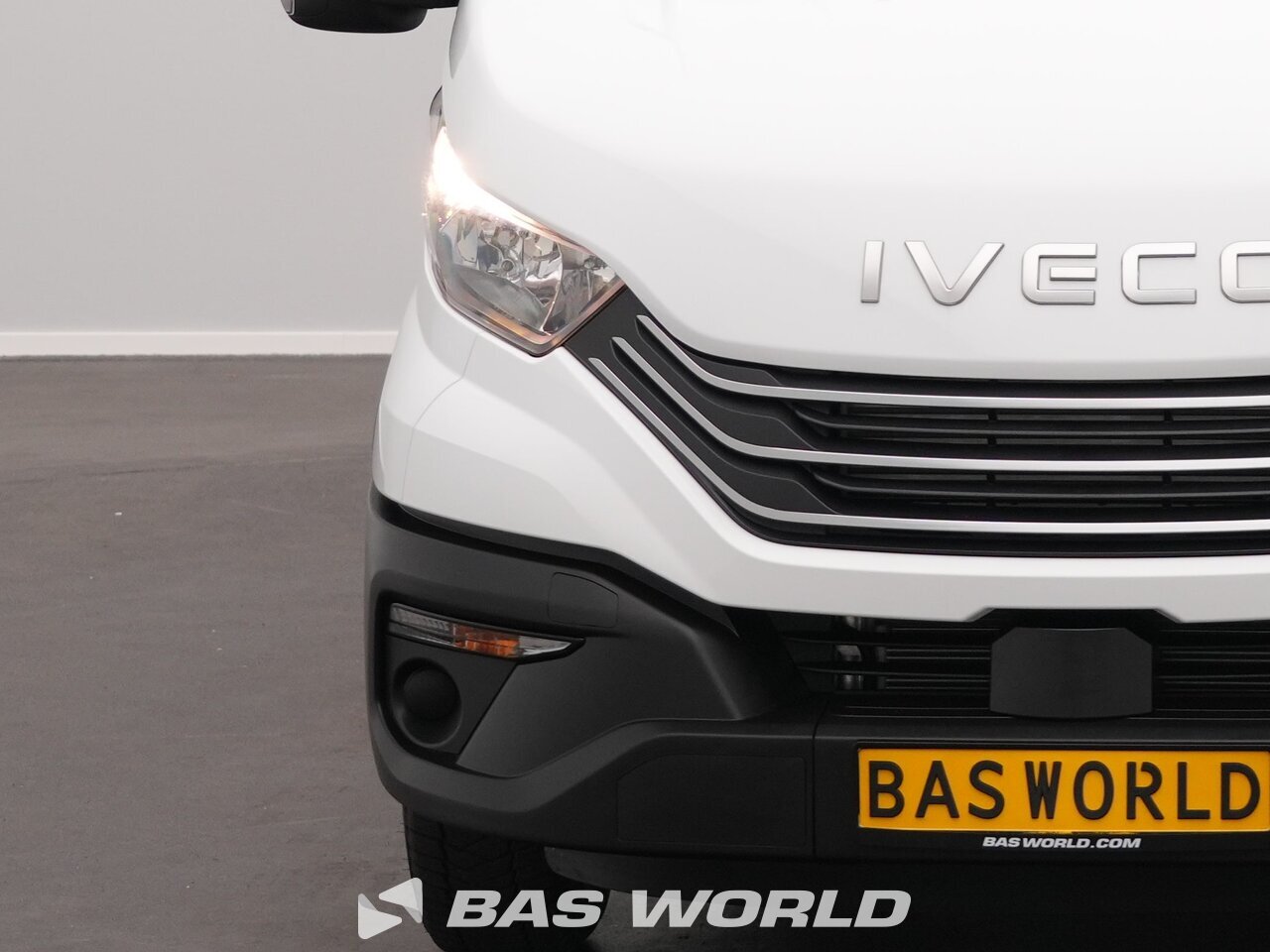 Other : Iveco Daily 35S18 Furgonetka