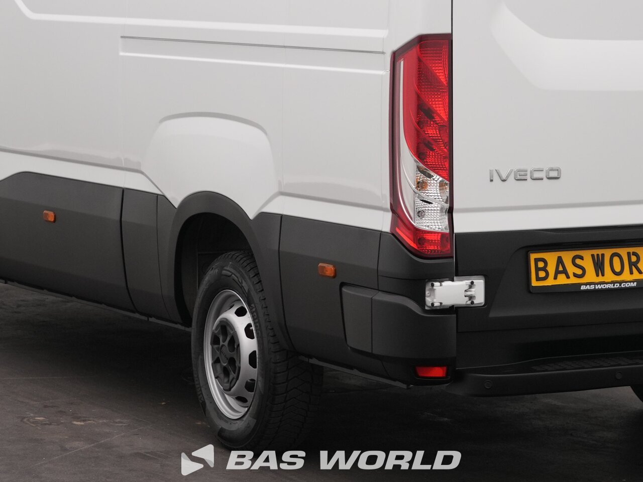 Other : Iveco Daily 35S18 Furgonetka