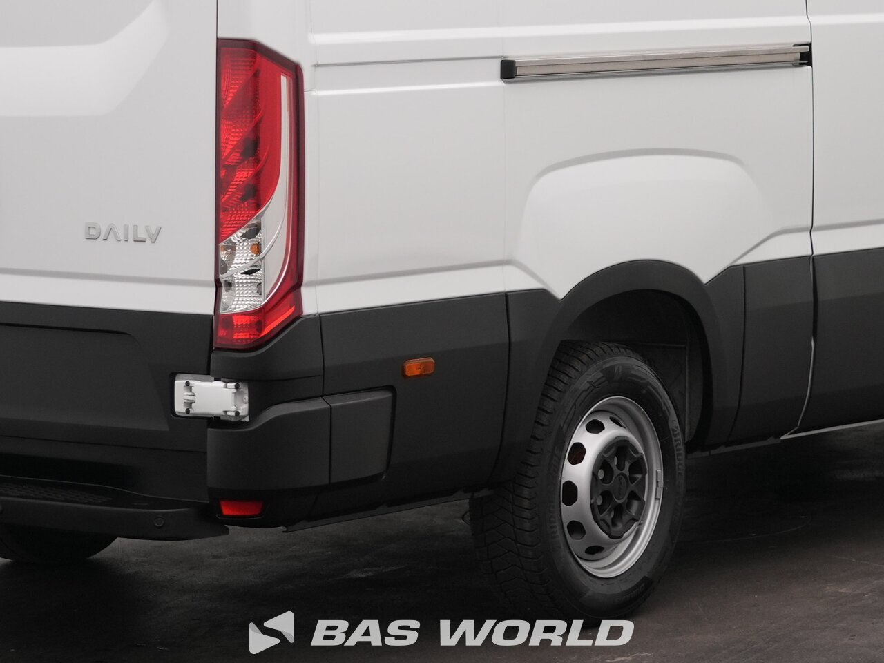 Other : Iveco Daily 35S18 Furgonetka