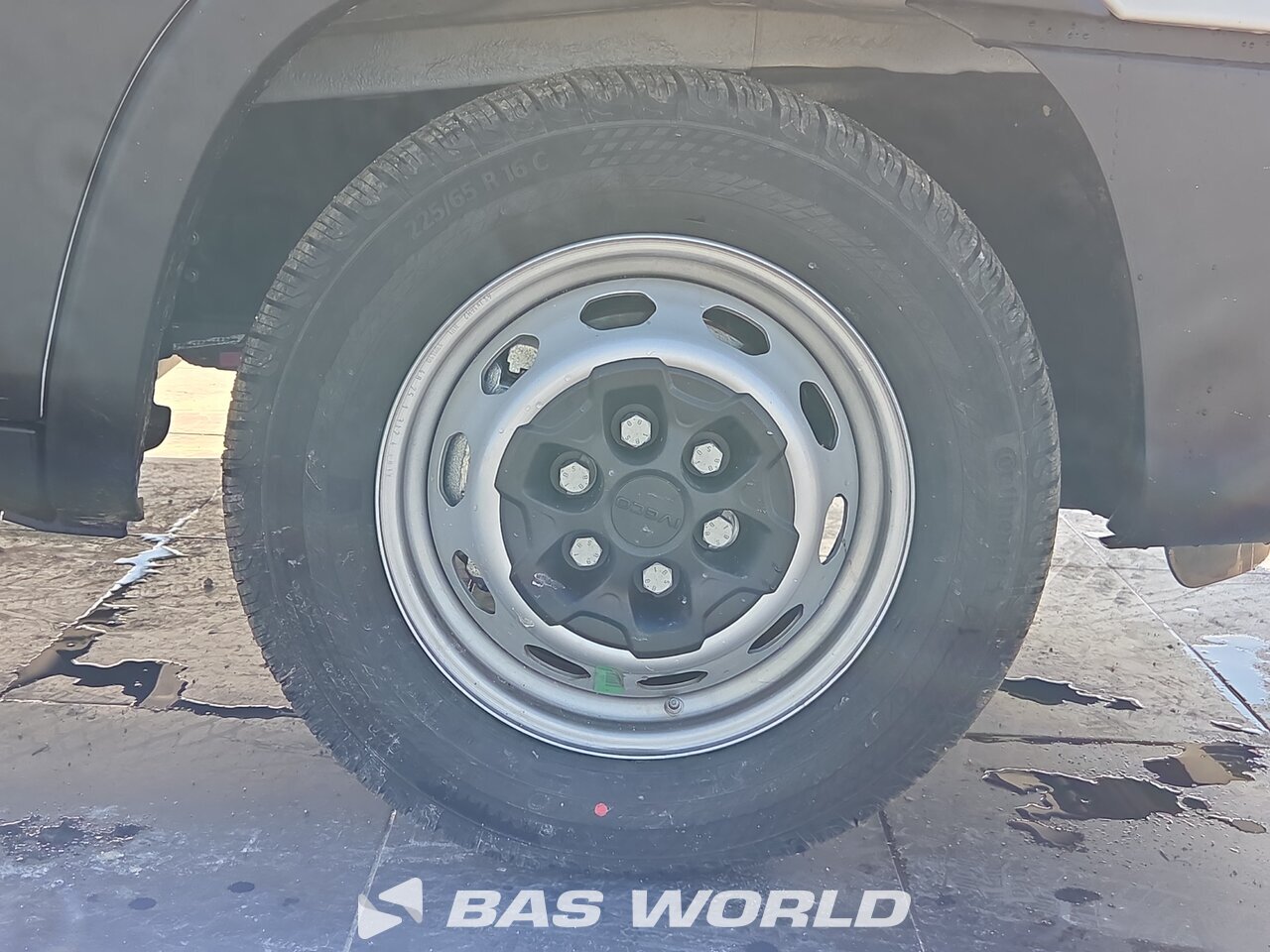 Other : Iveco Daily 35S18 Suljettu pakettiauto
