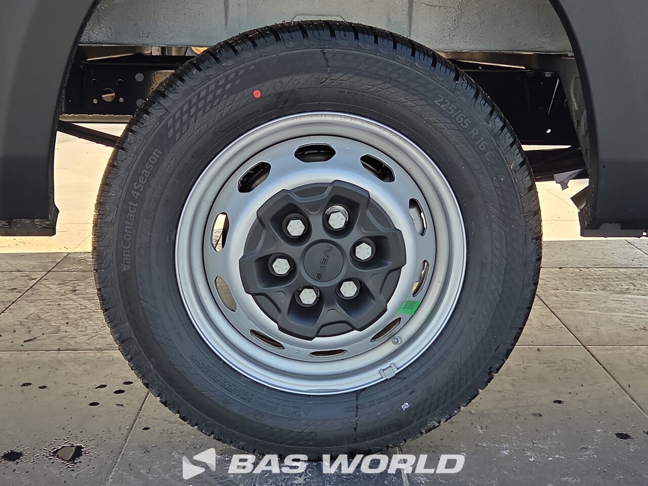 Other : Iveco Daily 35S18 Suljettu pakettiauto