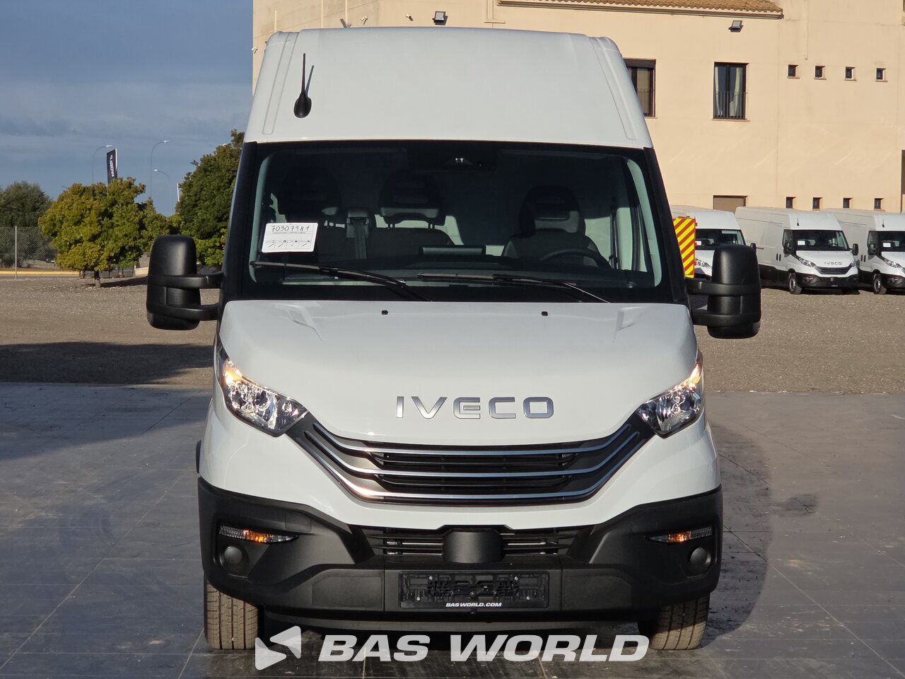 Other : Iveco Daily 35S18 Suljettu pakettiauto