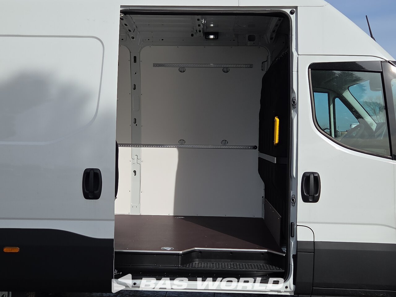 Other : Iveco Daily 35S18 Suljettu pakettiauto