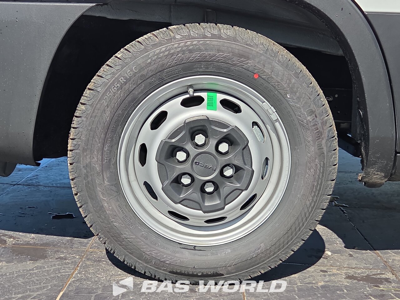 Other : Iveco Daily 35S18 Suljettu pakettiauto