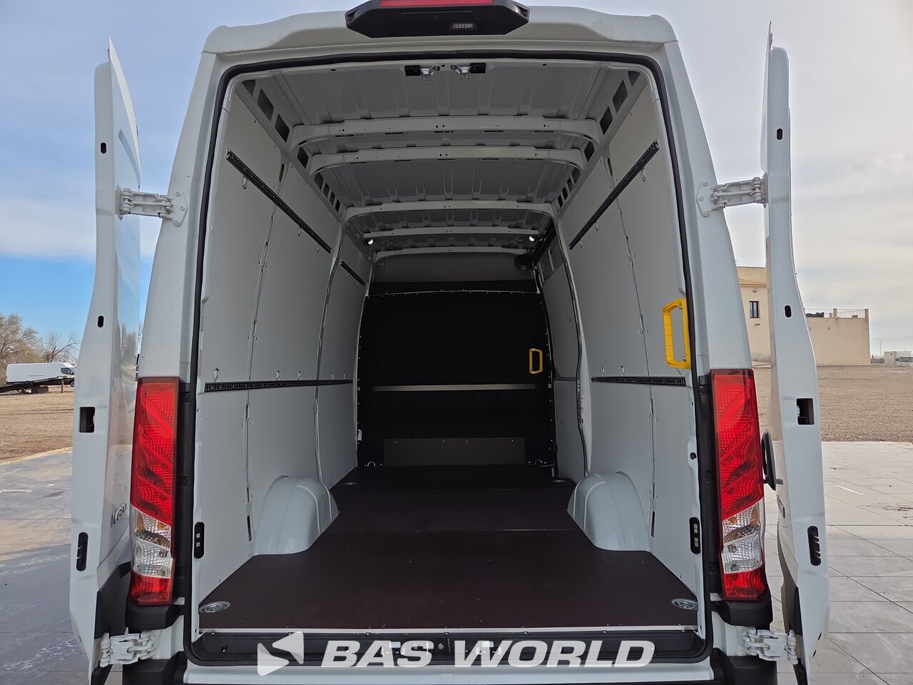 Other : Iveco Daily 35S18 Suljettu pakettiauto