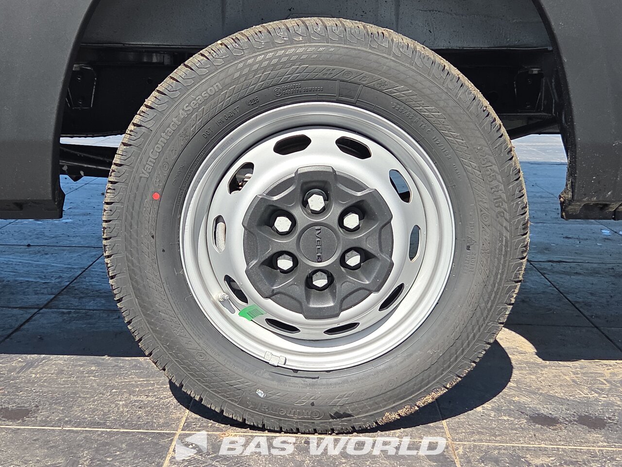 Other : Iveco Daily 35S18 Suljettu pakettiauto