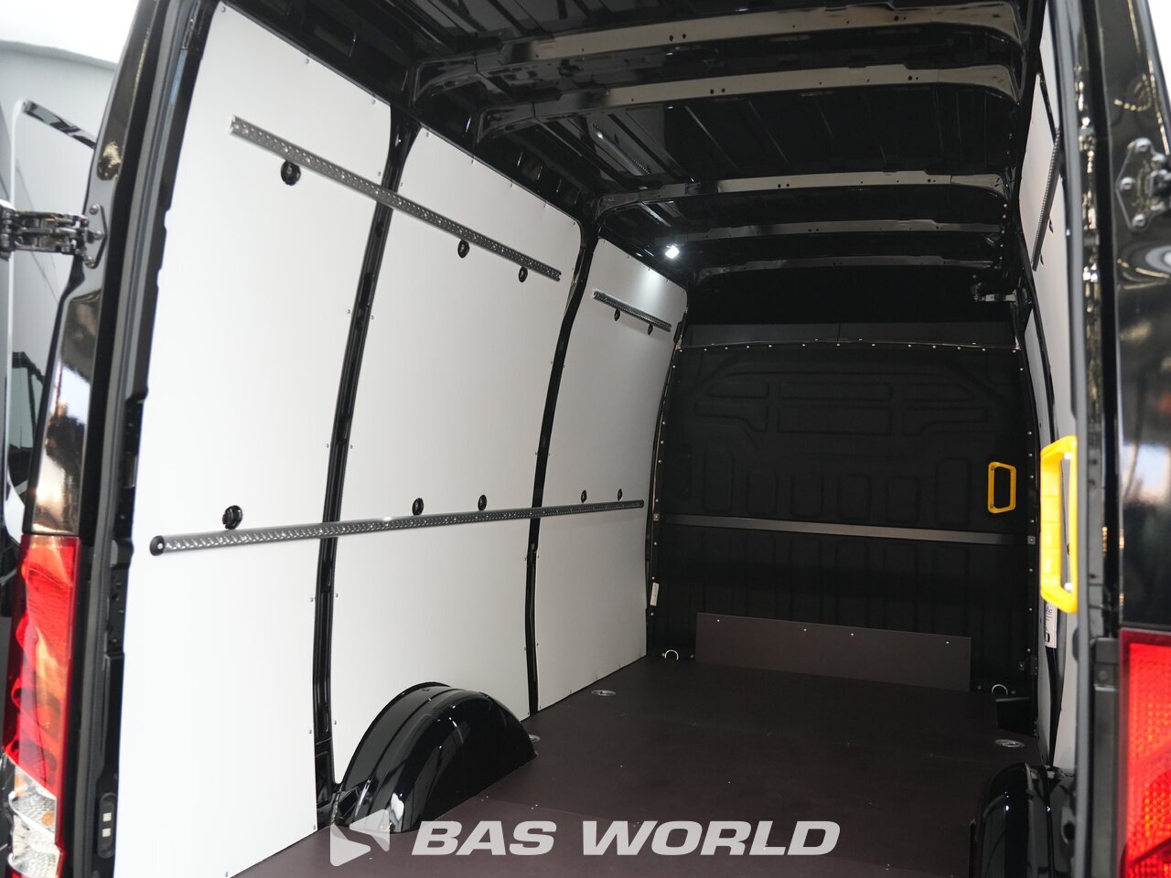 Other : Iveco Daily 35S18 Lukket varebil