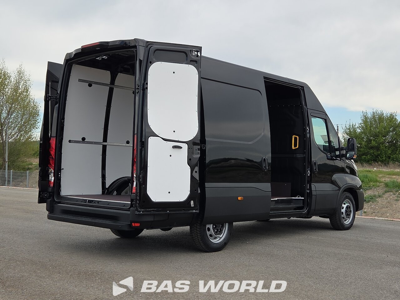 Other : Iveco Daily 35S18 Furgonetka