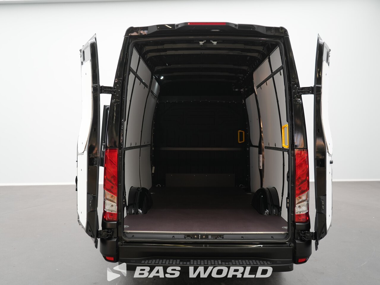 Other : Iveco Daily 35S18 Suljettu pakettiauto