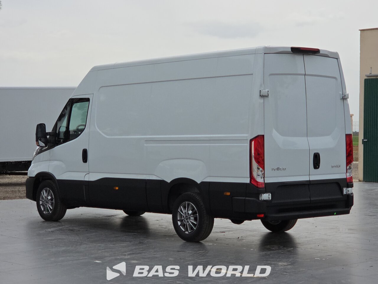 Other : Iveco Daily 35S21 شاحنة خفيفة بصندوق مغلق