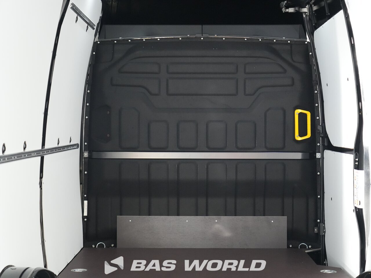 Other : Iveco Daily 35S21 Затворен ван