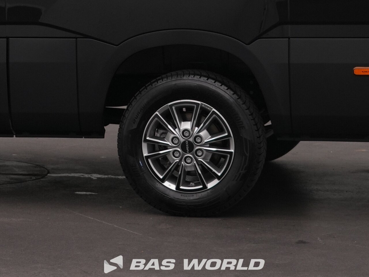 Other : Iveco Daily 35S21 Затворен ван