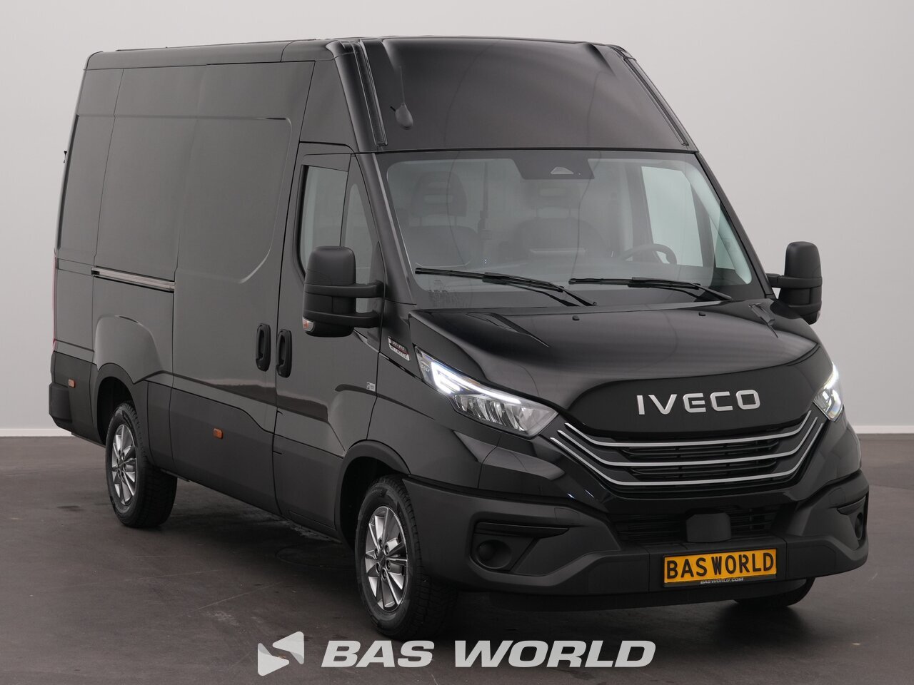 Other : Iveco Daily 35S21 Затворен ван