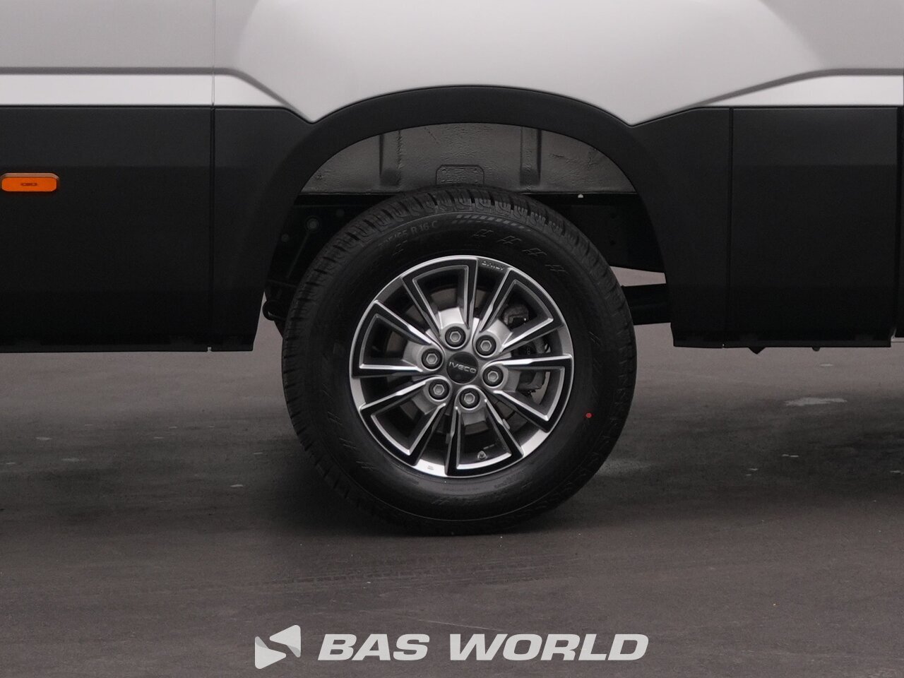 Other : Iveco Daily 35S21 закрыто