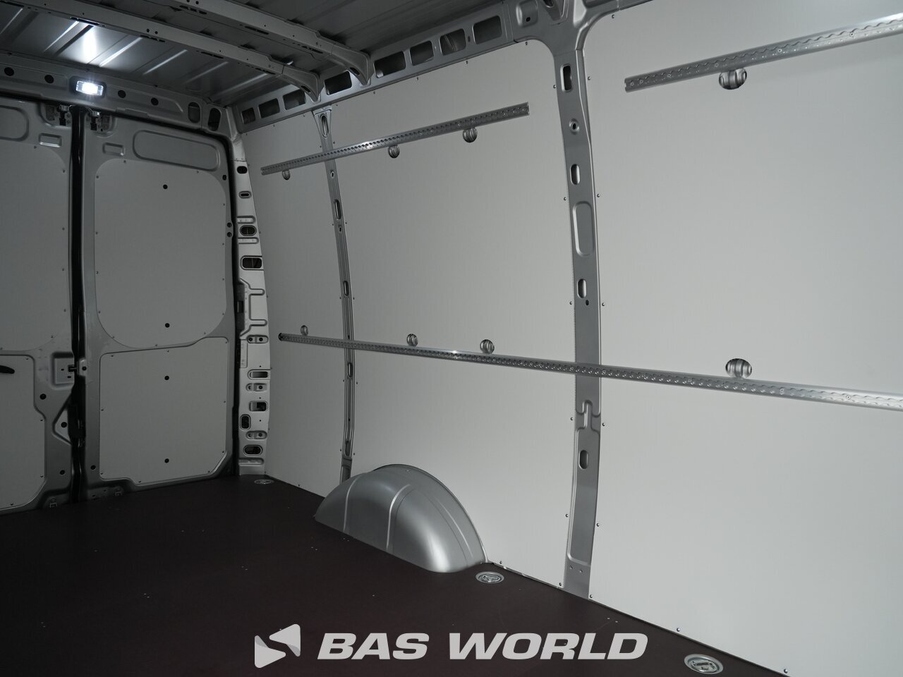 Other : Iveco Daily 35S21 закрыто