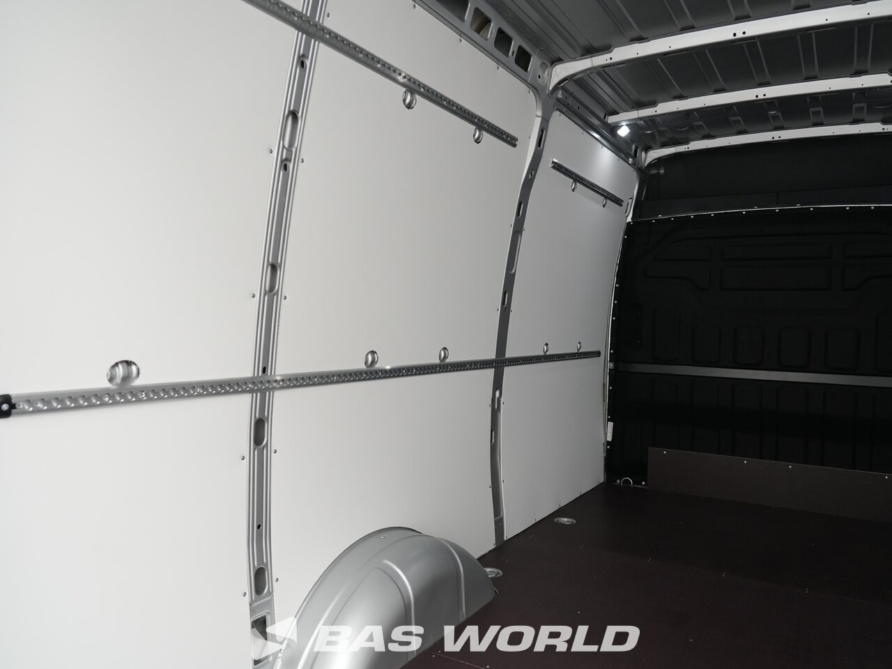 Other : Iveco Daily 35S21 закрыто