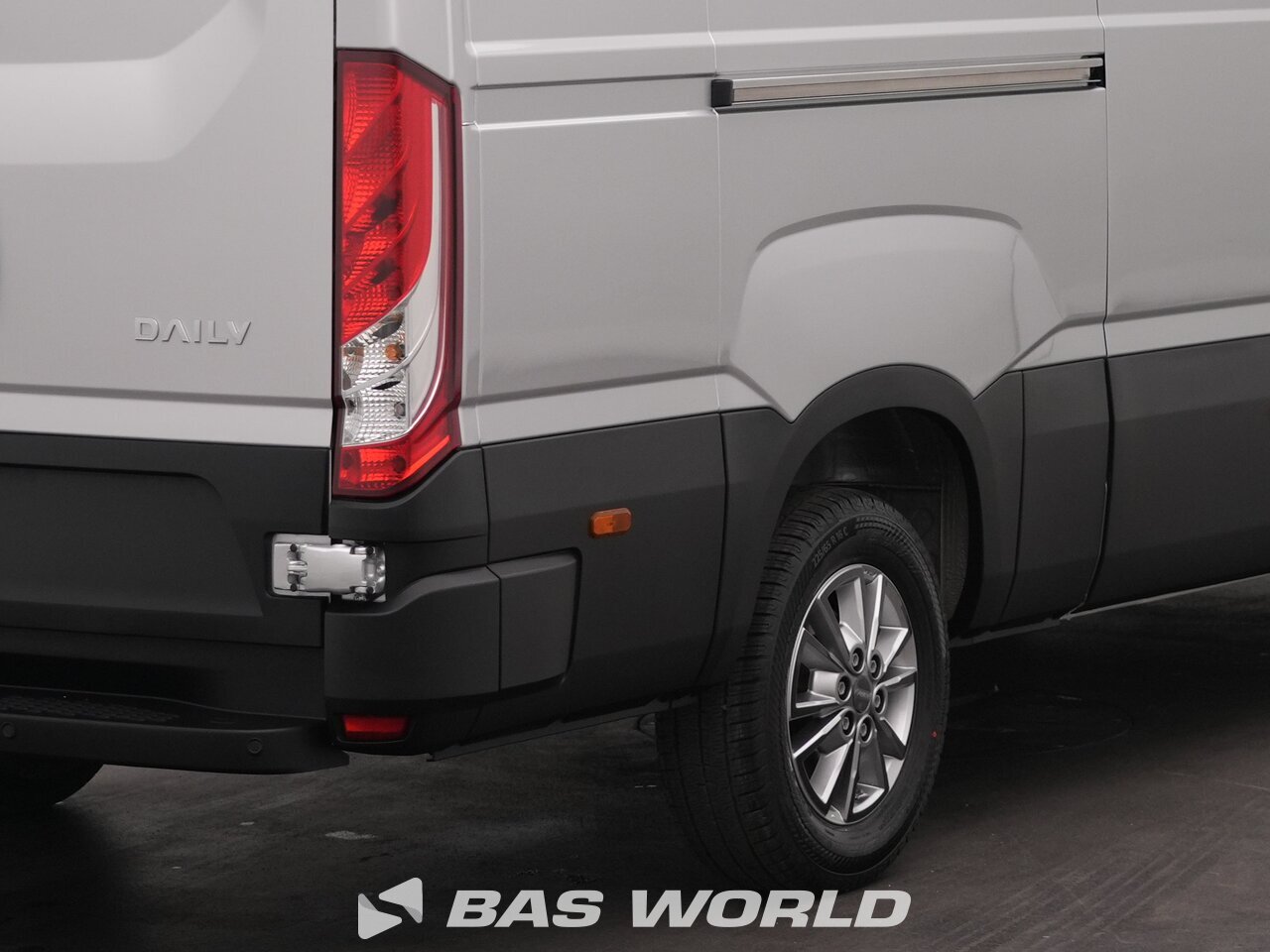 Other : Iveco Daily 35S21 закрыто
