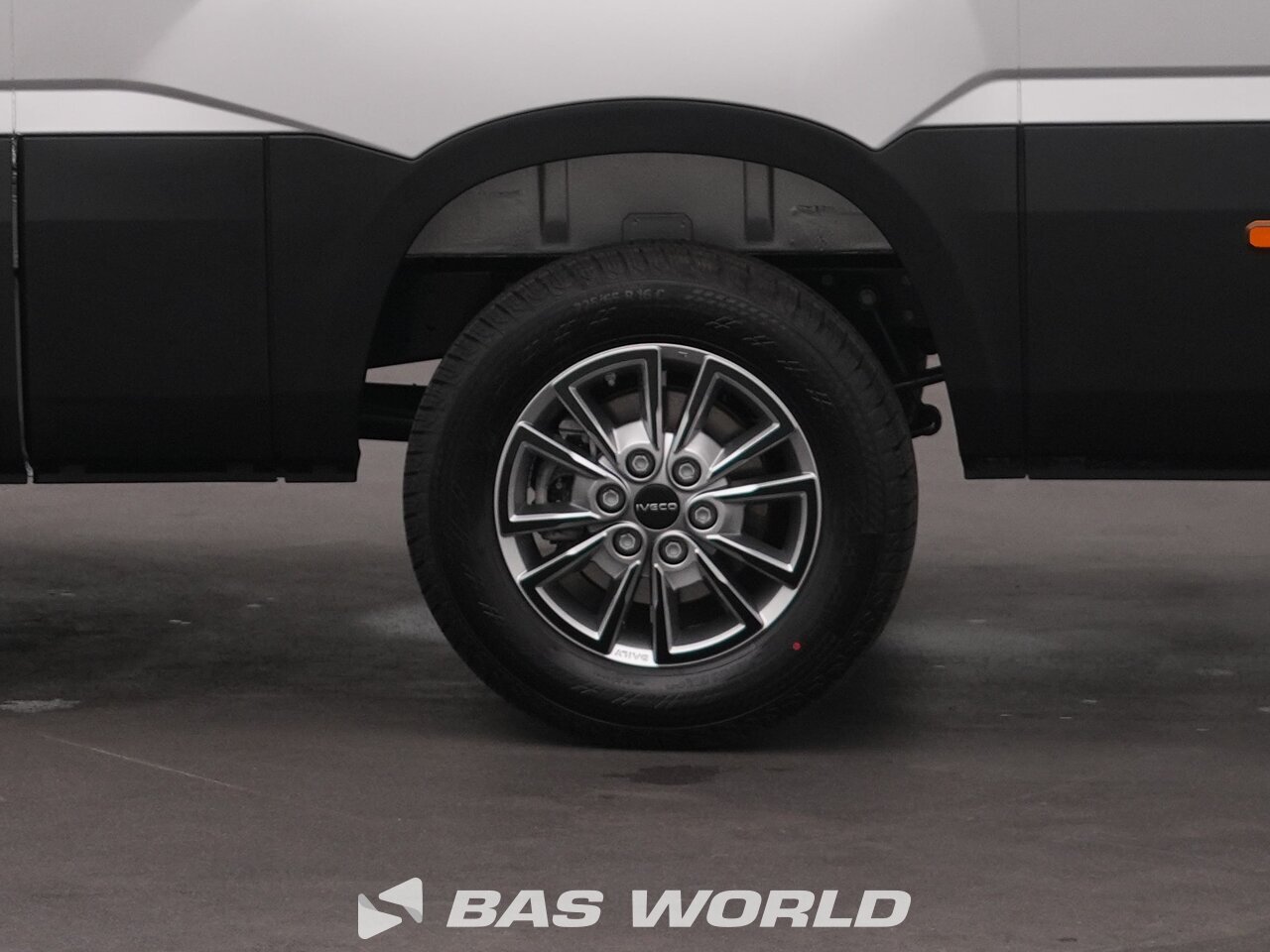 Other : Iveco Daily 35S21 закрыто