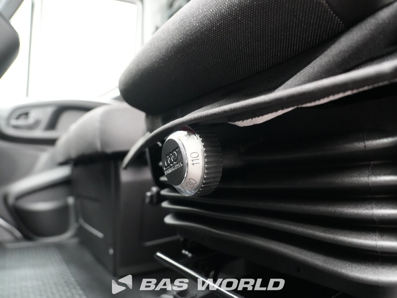 Other : Iveco Daily 35S21 закрыто