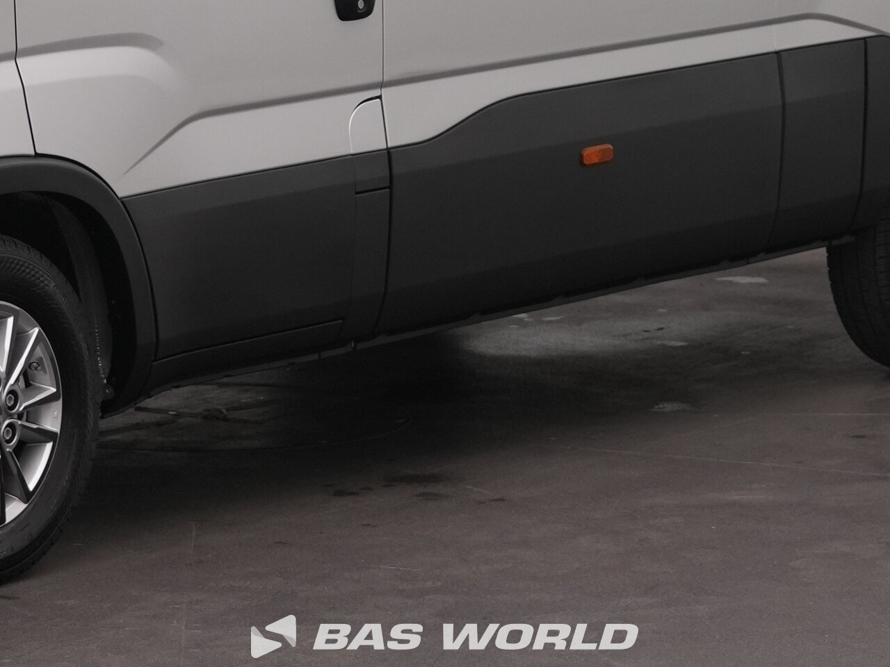 Other : Iveco Daily 35S21 закрыто