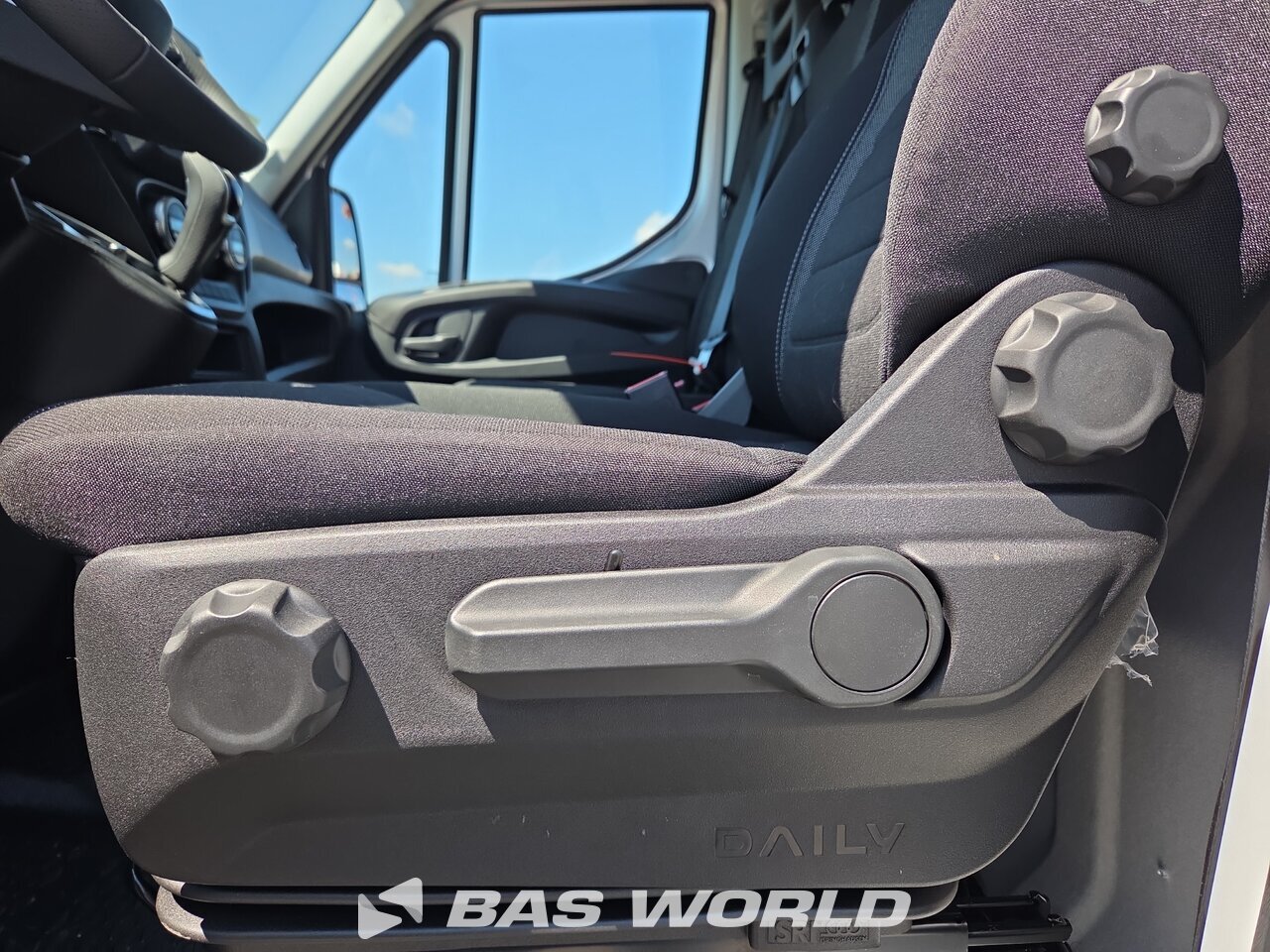 Other : Iveco Daily 35S21 закрыто