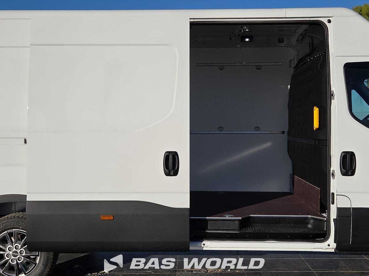 Other : Iveco Daily 35S21 закрыто