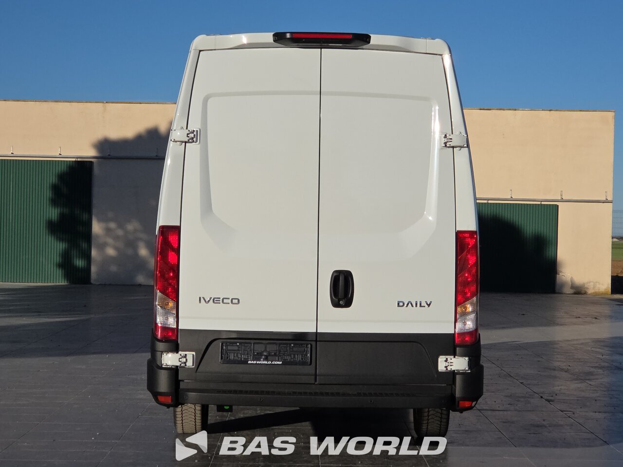 Other : Iveco Daily 35S21 закрыто