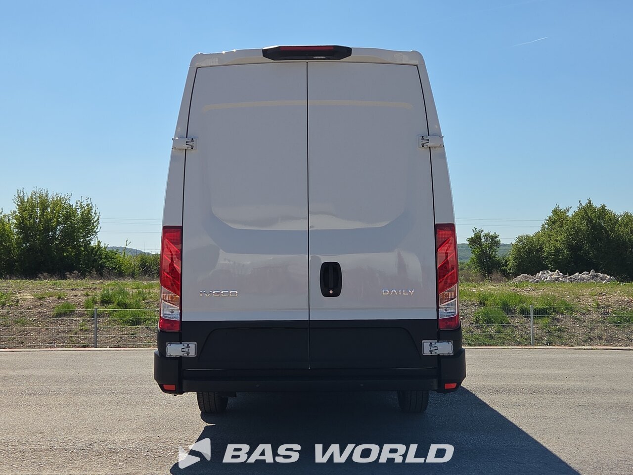 Other : Iveco Daily 35S21 Затворен ван