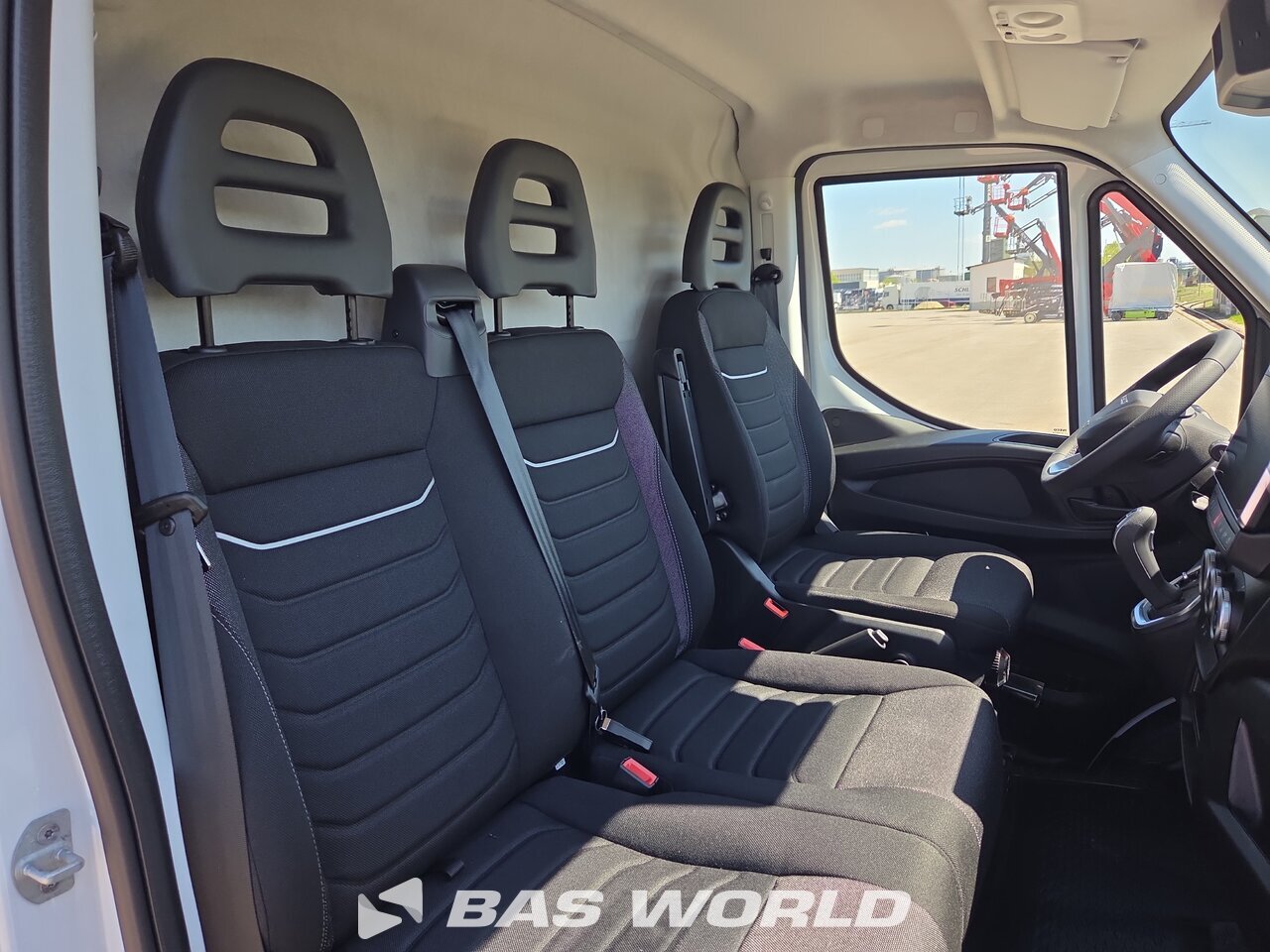 Other : Iveco Daily 35S21 Затворен ван