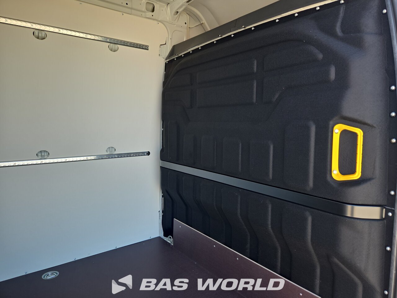 Other : Iveco Daily 35S21 Затворен ван