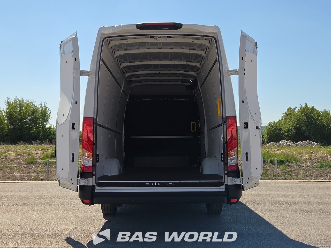 Other : Iveco Daily 35S21 Затворен ван