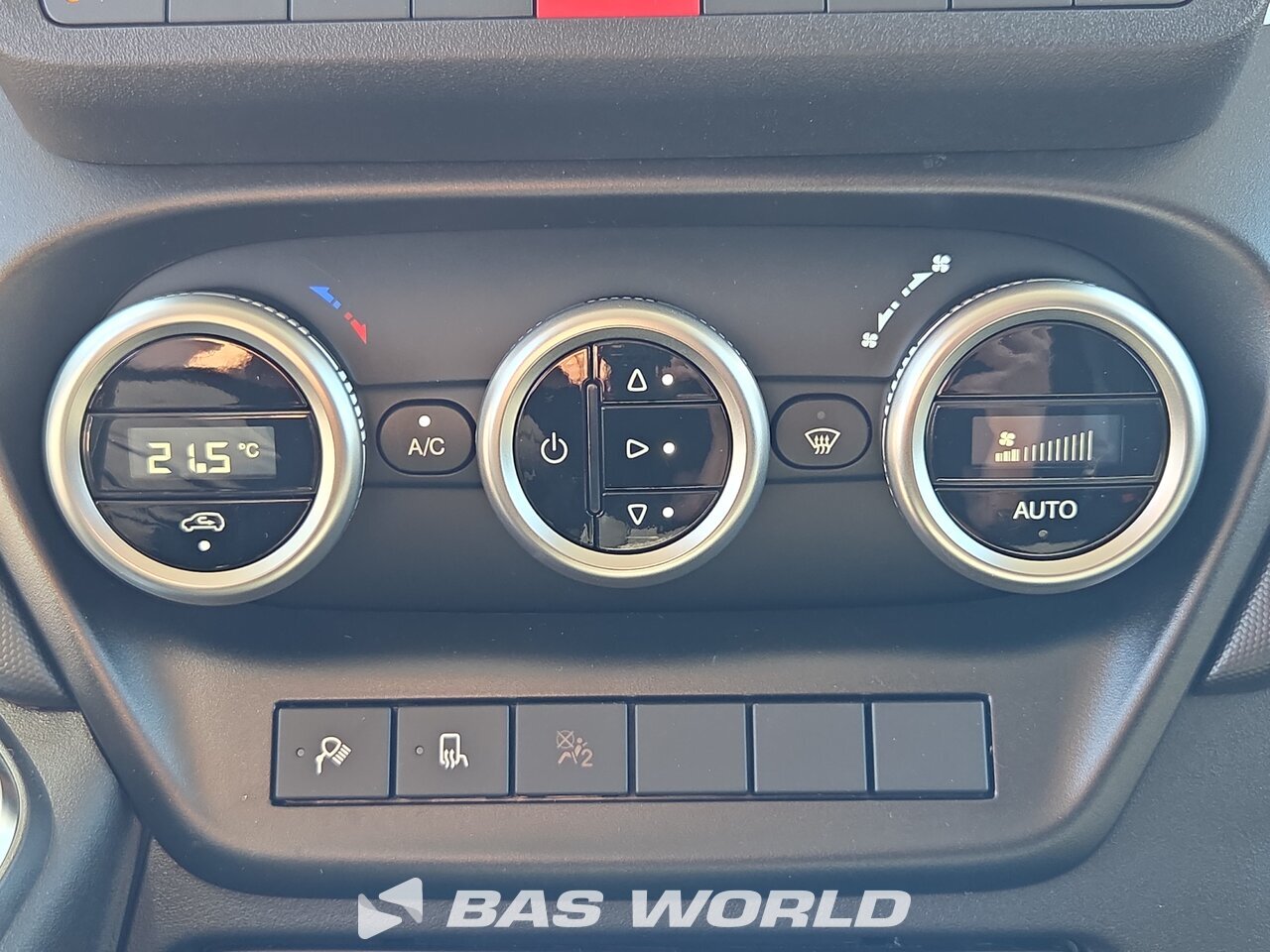 Other : Iveco Daily 35S21 Затворен ван