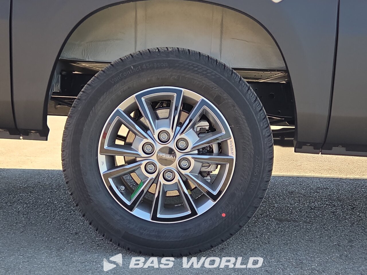 Other : Iveco Daily 35S21 Затворен ван