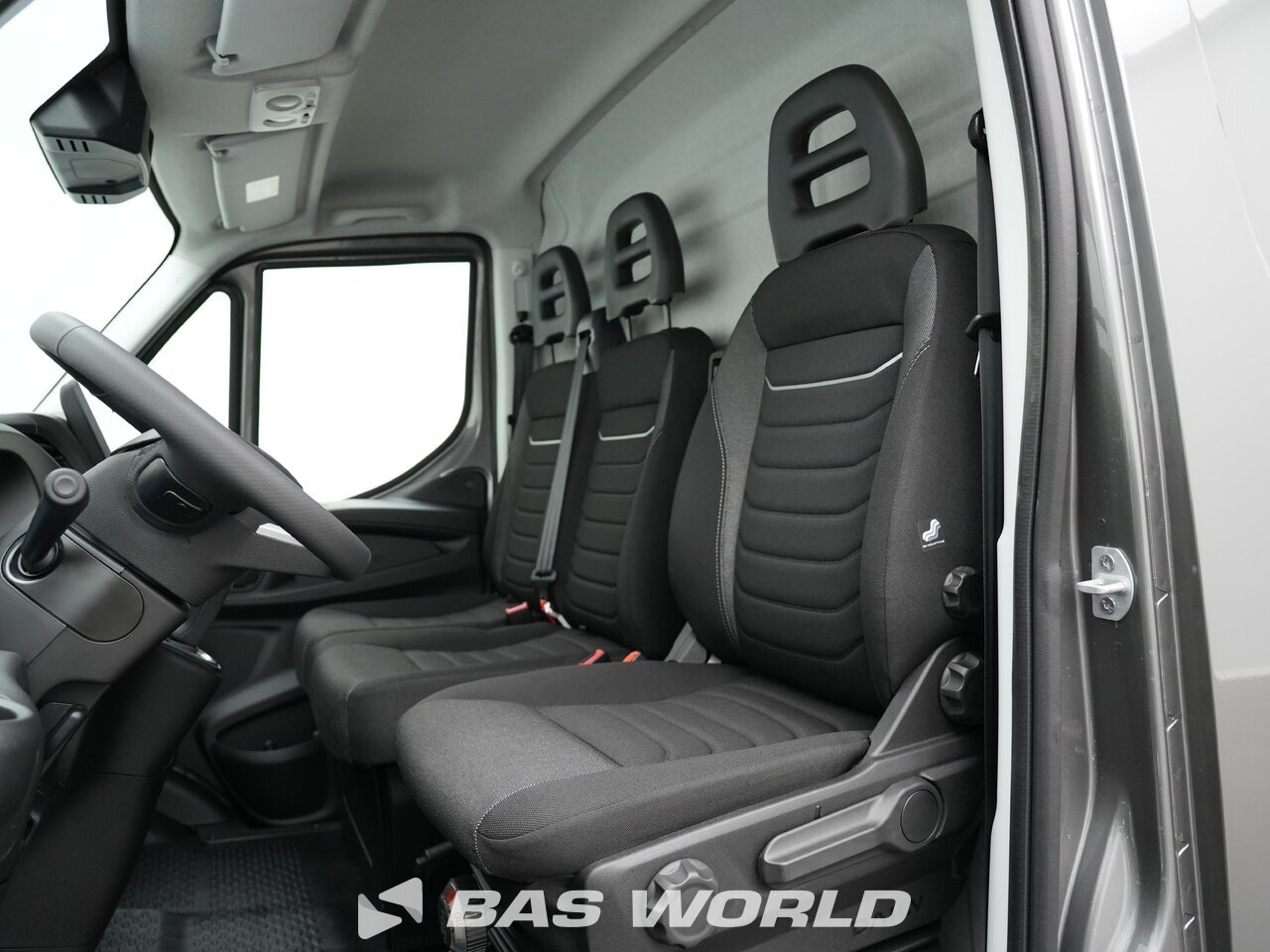 Other : Iveco Daily 35C21 Затворен ван