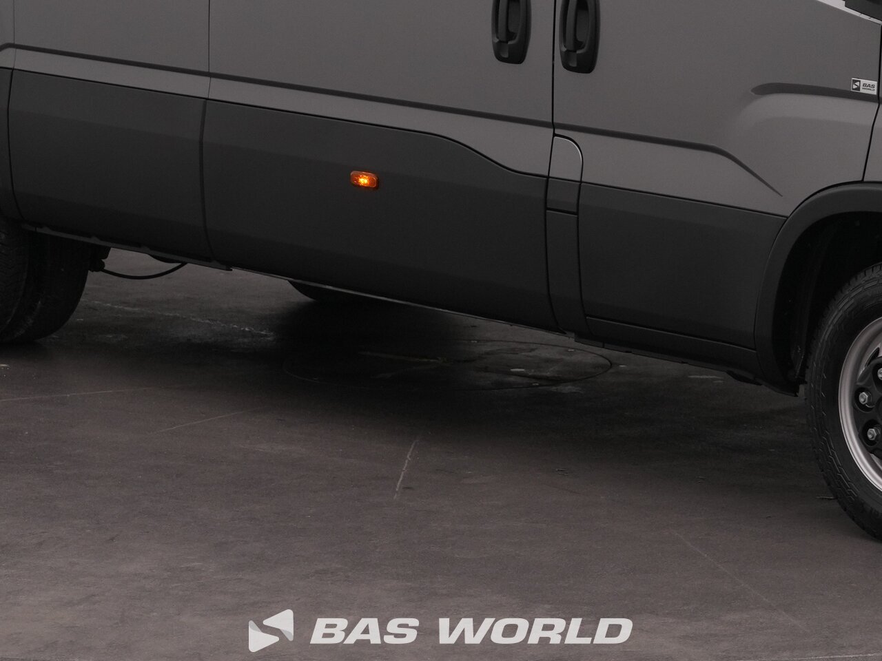 Other : Iveco Daily 35C21 Затворен ван