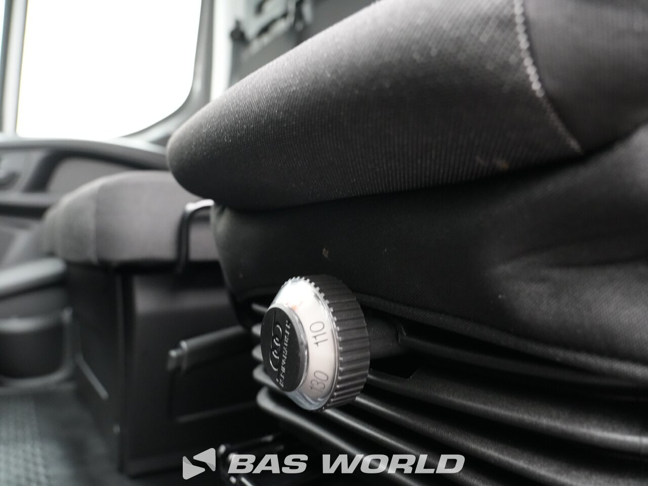 Other : Iveco Daily 35C21 Затворен ван