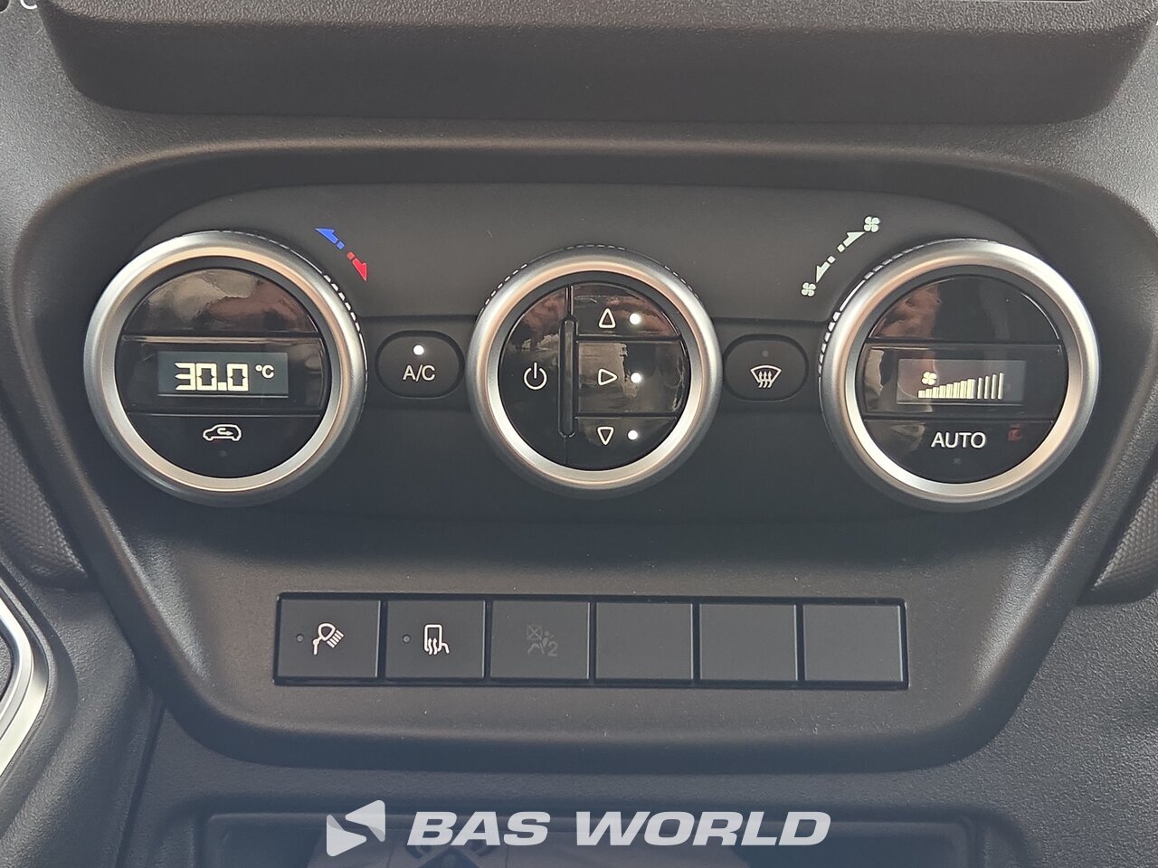 Other : Iveco Daily 35S21 شاحنة خفيفة بصندوق مغلق