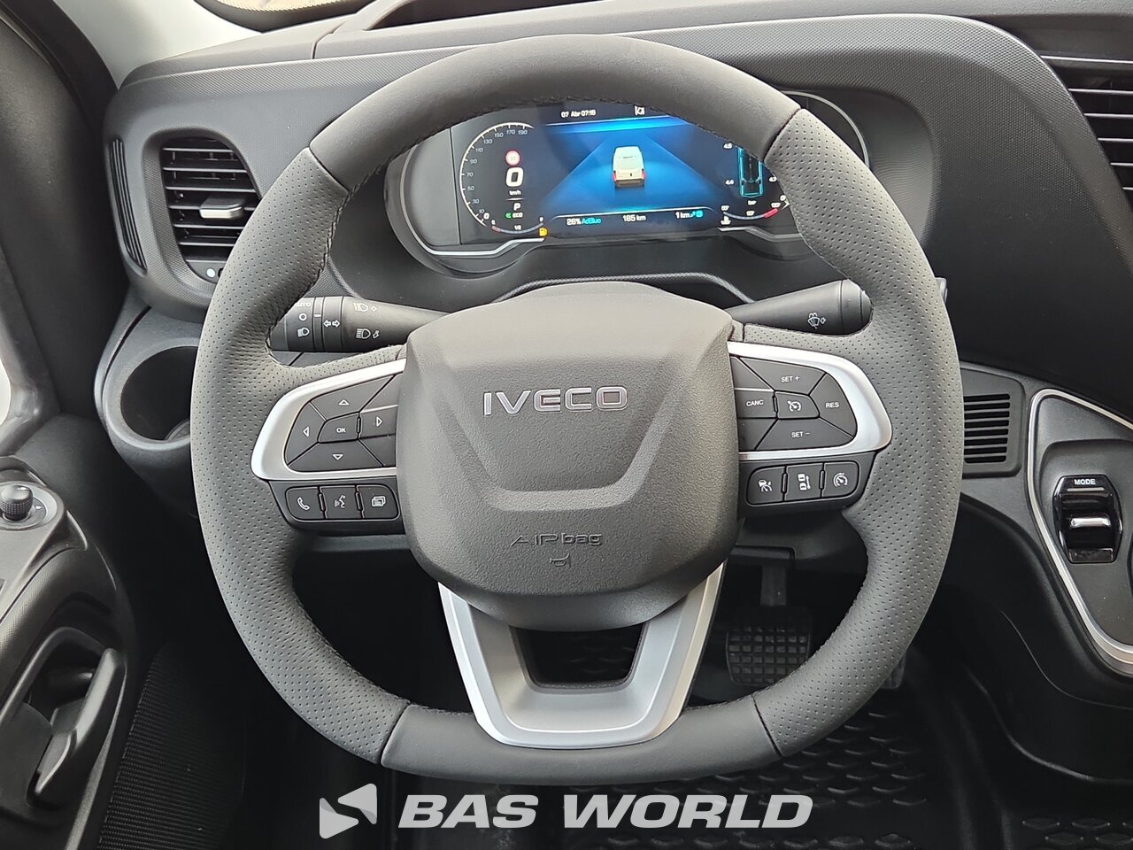 Other : Iveco Daily 35S21 شاحنة خفيفة بصندوق مغلق