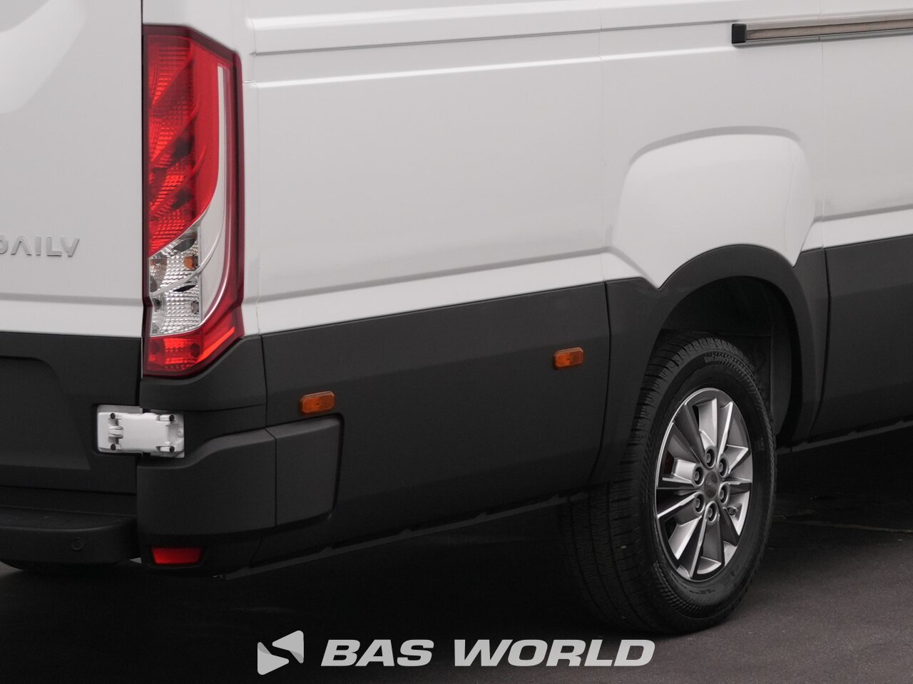 Other : Iveco Daily 35S21 Furgonetka