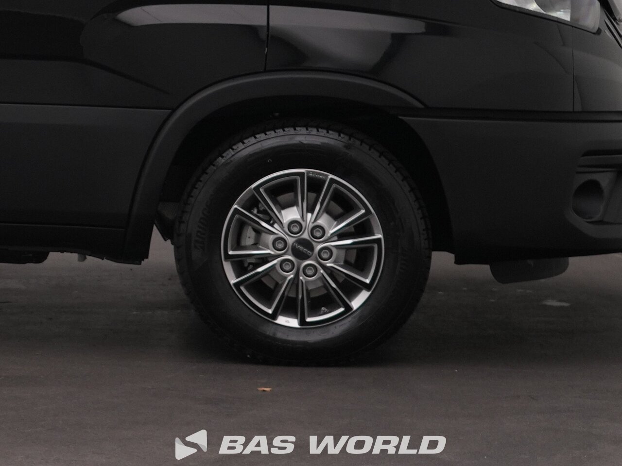 Other : Iveco Daily 35S21 Затворен ван